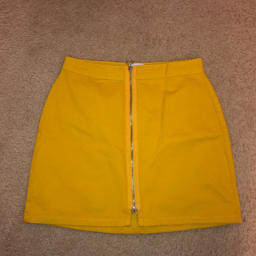 Yellow skirt